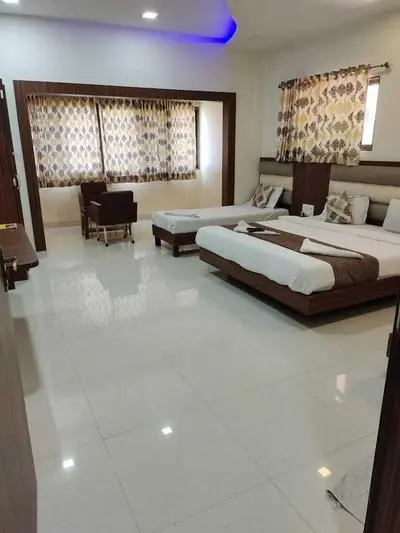 Hotel Golden Palms