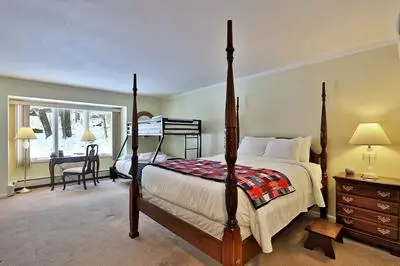 The Birch Ridge: Family Room #11 - Queen/bunkbed Suite In Killington, Vermont 1 Bedroom Home