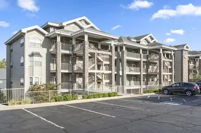 Shades of Branson Experience All the Best of Branson! Prime Location
