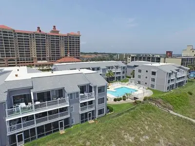 Sea Cloisters 102f 2 Bedroom Condo