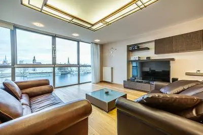 WINWINSTAY Exclusive Apartments by River Daugava