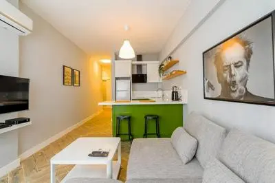 Central Flat Near Beach in Muratpasa Antalya