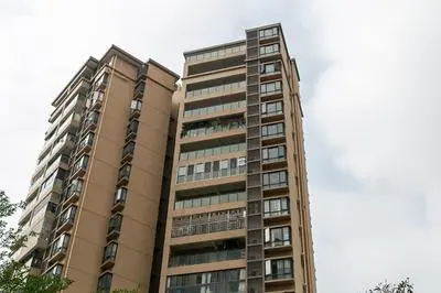 Locals Boutique Apartment Huafa Plaza 23