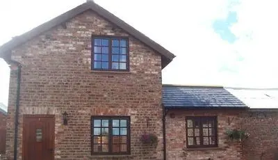 Thompsons Arms Holiday Lets + B & B