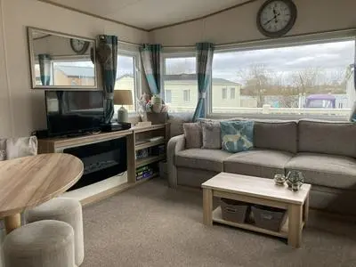 Luxury Pet Friendly Hot Tub Breaks at Tattershall