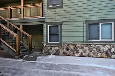 Walk to Main St & Chairlift: Breckenridge Condo!