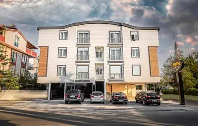 Adam Apart Hotel 2