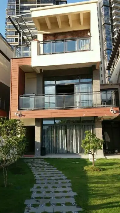 Yard Villa