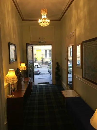 Smiths Hotel