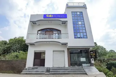 Fabhotel Lotus