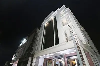OYO 8076 Hotel Europe Plaza
