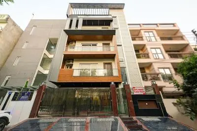 Suite Grand Plaza Noida