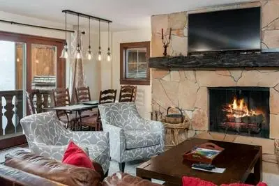 Modern 2 Bedroom Condo at the Base of Vail Mountain Next to Gondola One