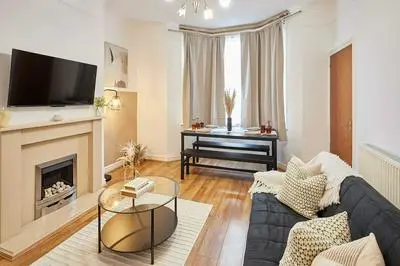 Host Stay Milford Road