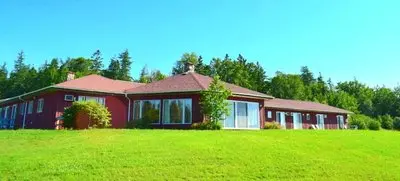 Baddeck Inn