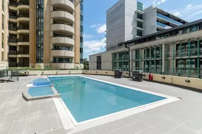 Central 2-bed Apartment With Pool, Gym and Spa
