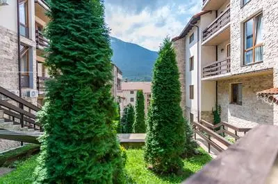 Oplot Apartments
