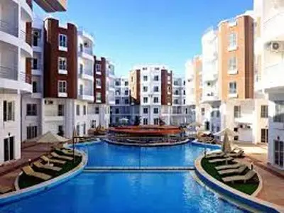 Cozy Pool Level 1-bed Apartment