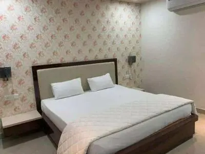 Hotel Crown Resort