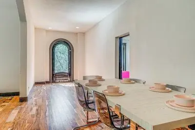 Stylish Lake Austin Retreat w/ EV Charger!