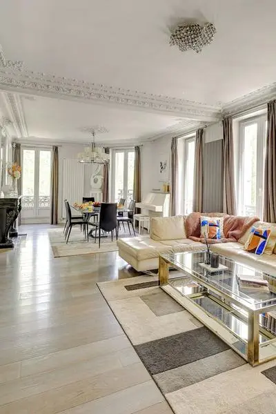 Elegant 3BR Arc de Triomphe