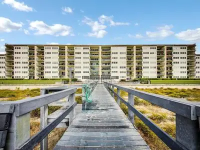 N1 Amelia South 2 Bedroom Apts by RedAwning