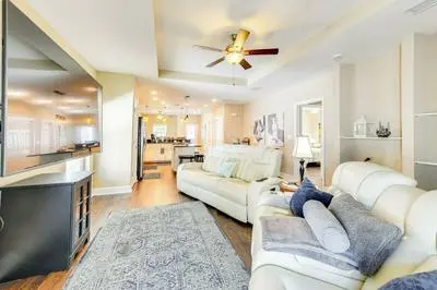 5 Mi to Beach: Family Retreat in Sarasota!