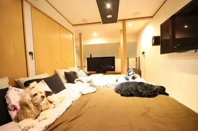 Sapporo Dome Front House