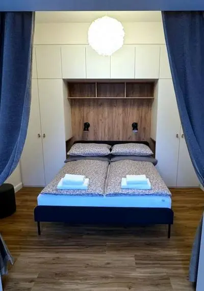 Short Way Apartments GPH