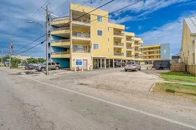 Carolina Beach Haven w/ Private Balcony!