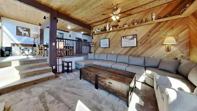 Spacious 2 BR Units at 1849 Condos With Free Pool, Parking & Wifi