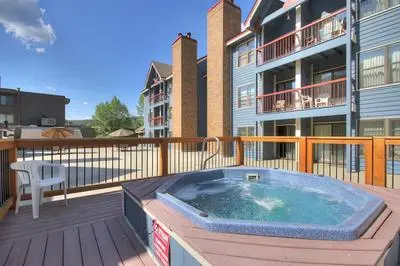 Warm + Inviting 2br Winter Escape-perfectly Located Downtown 2 Bedroom Condo by RedAwning