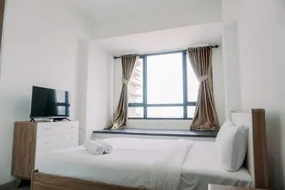 Homey And Comfort Living Studio Collins Boulevard Apartment