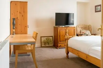 Charming and Relaxing 2BD Flat - Abbeyhill