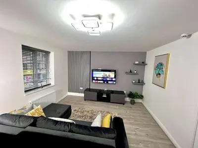 Stylish Spacious 1Bd Apt-kingbed-10min Heaton Park