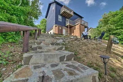 Sevierville Lake House w/ Deck & Foosball Table!