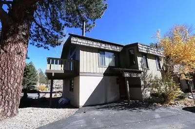 Chateau de Montagne 1 Spacious Townhome with Great Complex Amenities On the Shuttle Route by RedAwning
