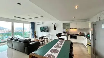 Emerald 702 - Triplex Penthouse With Stunning View