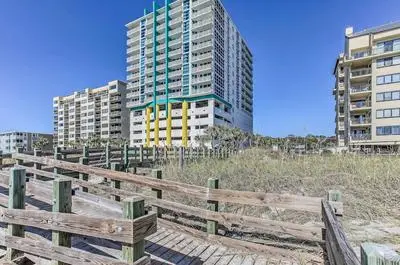 Chic North Myrtle Beach Condo: Beach Front!