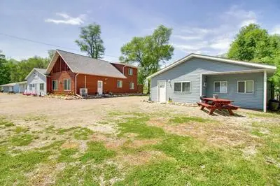 Boat + Fish on Mille Lacs Lake: Walleye Cabin