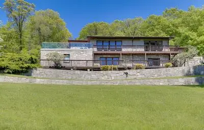 East Fishkill Escape, Close to Red Wing Park!