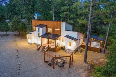 Grits And Gravy 4 Bedroom Cabin by Redawning