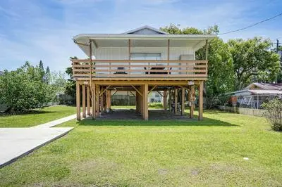 Near Airport & Sports Venues: Tampa Sanctuary!