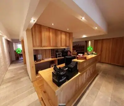 Merona Hotel