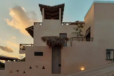 Casa Zpada