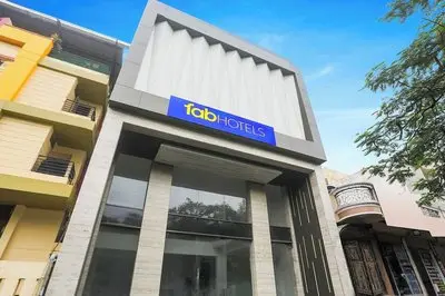Fabhotel Empire