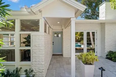 Hyde Park Hydeaway Stunning Home w Heated Pool