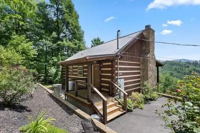 Nestled Inn