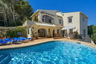 Ladera in Denia With 3 Bedrooms and 2 Bathrooms