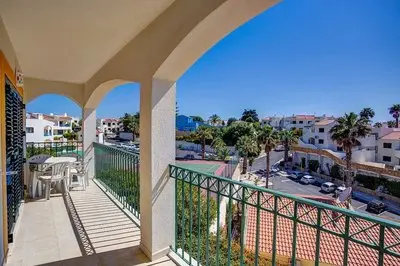 Apartment Oleander Excellent Townhouse in Carvoe